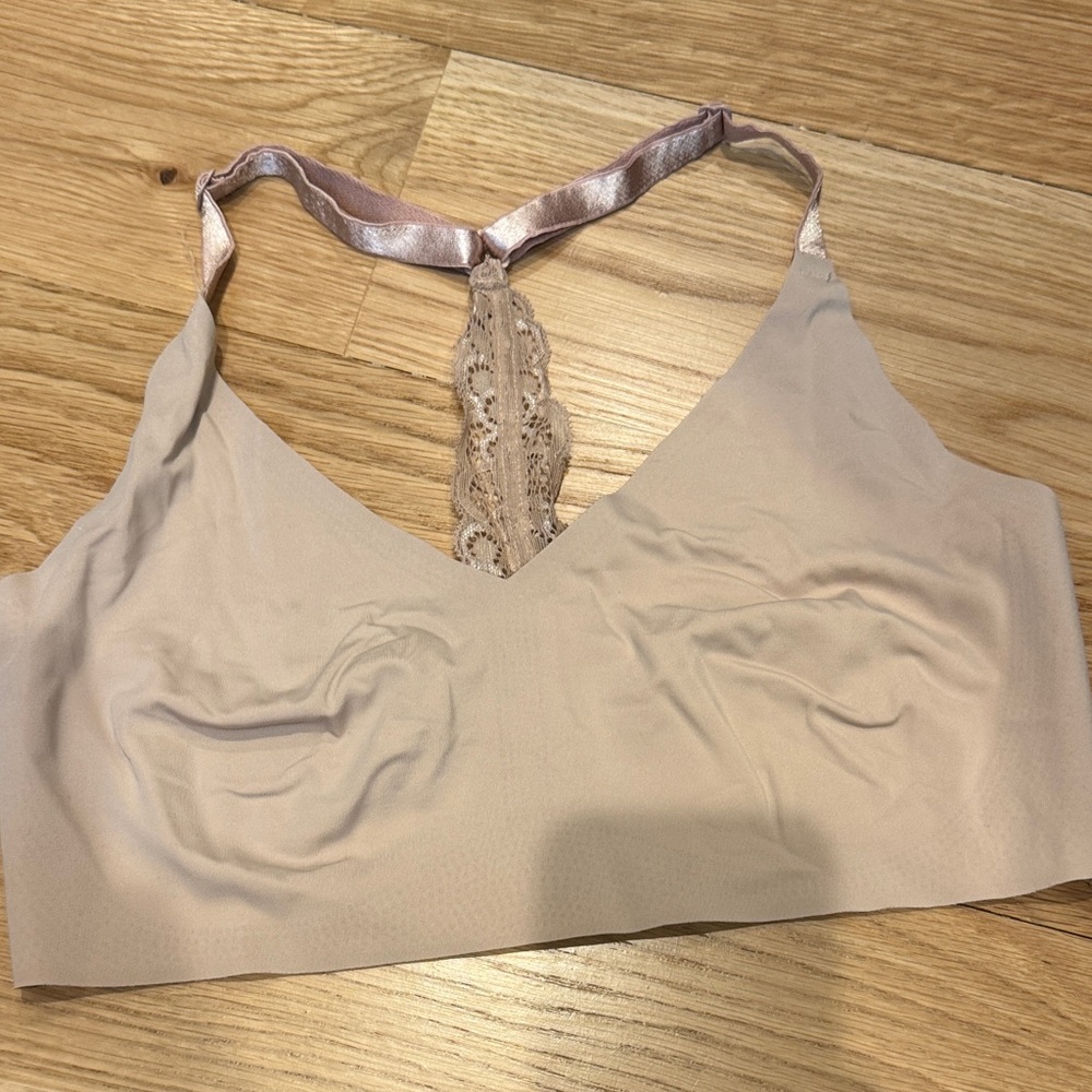 True & Co. Soft Beige Lace Bralette